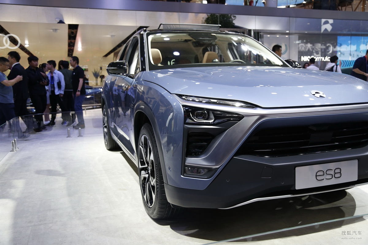 蔚來(lái)汽車(chē)es8價(jià)格及圖片,蔚來(lái)汽車(chē)ES8，駕馭未來(lái)的夢(mèng)想之車(chē)，價(jià)格與變化帶來(lái)的自信與成就感
