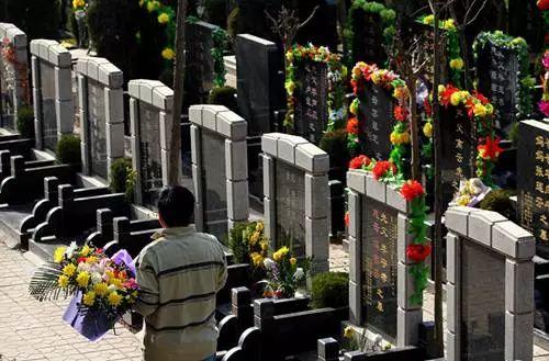 廣西靈山房價(jià)動(dòng)態(tài)，巷弄深處的隱藏寶藏與獨(dú)特小店中的房價(jià)最新消息